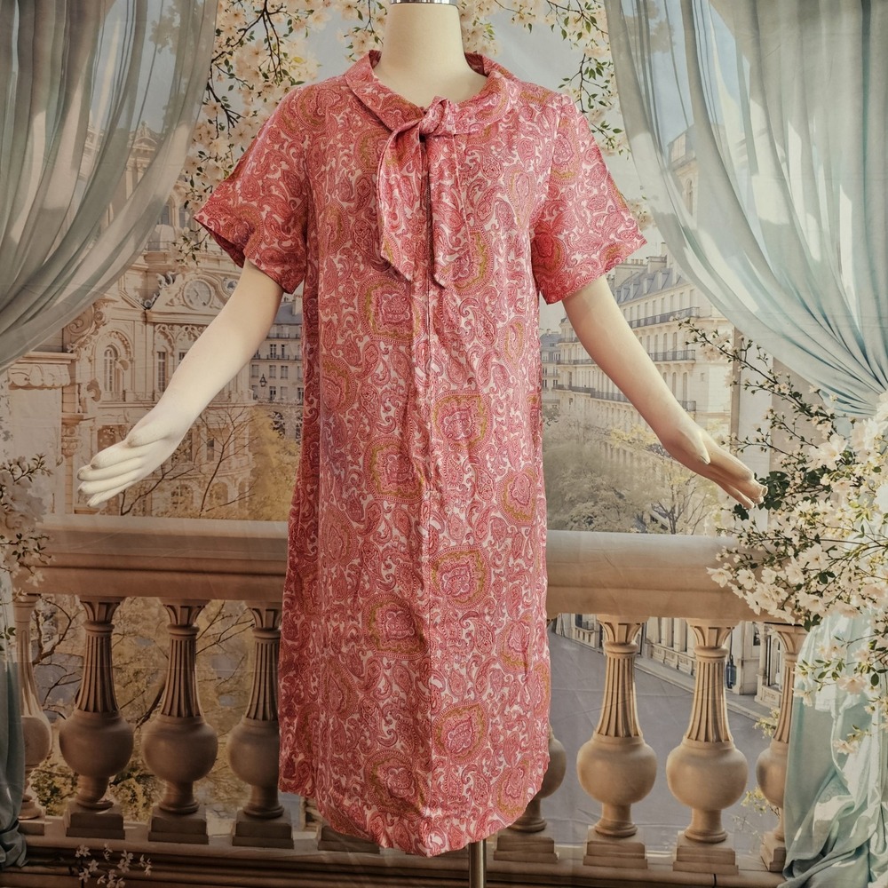 Vintage 1960's Housedress Dress Shift Mod Paisley Red Pink Green Zip Front Retro